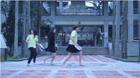 景美女中,選擇權,鞋襪,校規
圖／翻攝自影片