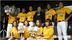 中信兄弟商品旗艦店開幕（圖／記者王怡翔攝）