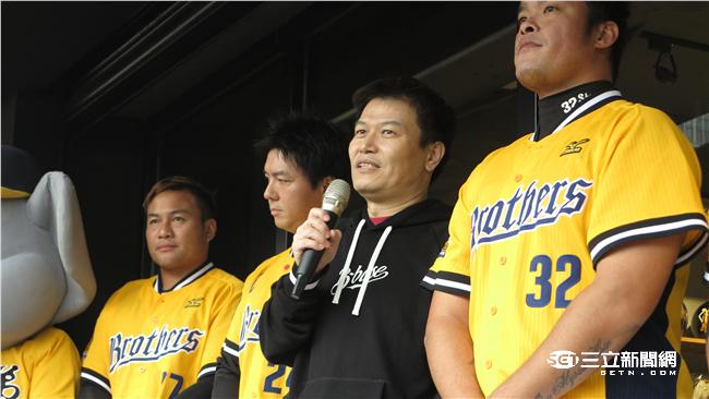 中信兄弟奪首勝　領隊：目標維持勝率