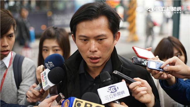 翁啟惠該辭院長嗎？黃國昌這麼說