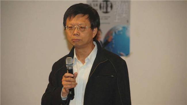 「馬英九是沒脊椎的廢物」先知再開砲
