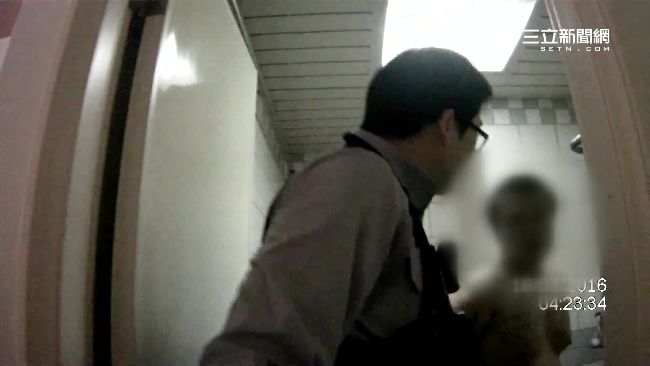 管理員假借廁所　趁機摸臀猥褻女住戶