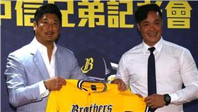 林智勝、辜仲諒／中央社