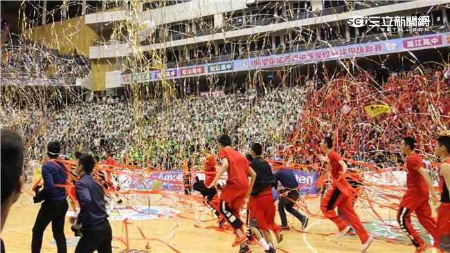 松山二連霸夢碎！南山勇奪男子組冠軍
