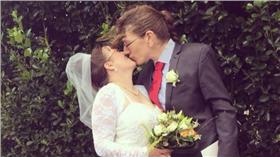 英國街友婚禮 （圖／翻攝自The Big Issue twitter）