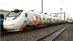 ▲新太魯閣Hello Kitty彩繪列車在今（21）日首航。（圖／台鐵）
