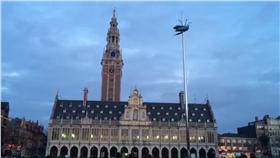 ▲比利時大學播約翰藍儂音樂。（圖／翻攝自LeuvenU twitter）
https://twitter.com/LeuvenU/media
