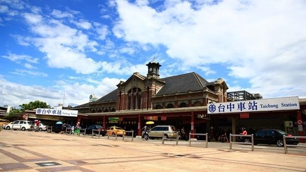 台中鐵路全面高架化　樂團邀市民合唱