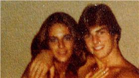 前女友爆料成名前的阿湯哥
翻攝自每日郵報
http://www.dailymail.co.uk/tvshowbiz/article-3453270/Portrait-young-Tom-Cruise-love-fame-money-Scientology.html