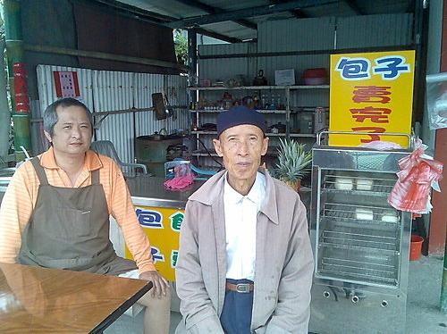 李泰安、李雙全的父親李聚寶面對案件,始終神色自若。(圖/資料畫面)