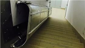 逃生梯,神梯／翻攝自澎湃新聞網