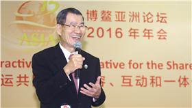 2016年3月24日／蕭萬長博鰲舉行記者會／前副總統蕭萬長（圖）率團出席在中國大陸海南島舉行的博鰲亞洲論壇2016年年會，並在24日晚間舉行記者會，回答媒體的提問。（圖／中央社記者吳翊寧攝）　 