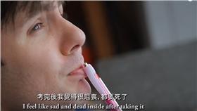 老外、英檢、外國人（圖／翻攝自　Stopkiddinstudio不要鬧工作室　Youtube）