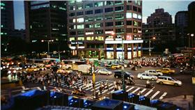 台北交通/flickr/Blowing Puffer Fish 