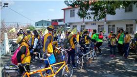 淡水警員協助視障朋友車隊
淡水分局提供
