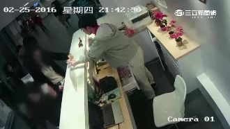 買悠遊卡倒賺千元　港女離境自投羅網