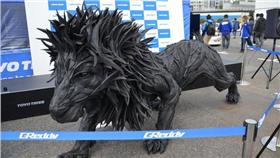 日本,神人,廢物利用,輪胎,獅子(推特 https://twitter.com/sukeyotafumi/status/713708402946351104)