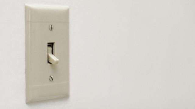 拍板！行政院：4月1日如期調降電價