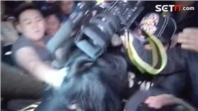 民眾追打王姓嫌犯