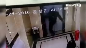 踹電梯墜樓1200