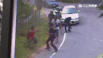 毒犯「龍爪雙劍」出峭　勾結幫派討債