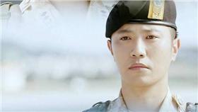 太陽的後裔,宋仲基,晉久／臉書