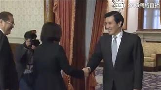 微笑致意　雙英會前握手「秒放開」