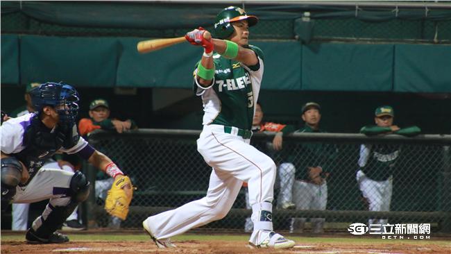 潘武雄準完全打擊帶領　統一灌倒中信