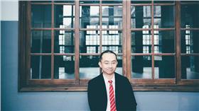 人渣文本,周偉航（圖／翻攝自人渣文本臉書）
https://www.facebook.com/526175220750138/photos/a.526175377416789.122135.526175220750138/1130554940312160/?type=3&theater