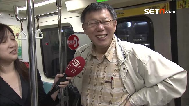 柯P掃墓也快閃　無緣吃到「最愛」