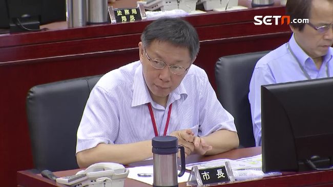 柯施政報告266頁出爐　議員批自嗨