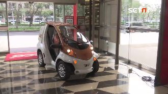 百貨另類行銷！展示18萬迷你電動車