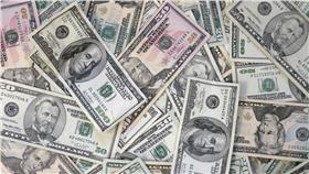 美金,美鈔 ▲圖／攝影者Tracy O, flickr CC License  (https://www.flickr.com/photos/tracy_olson/61056391/)