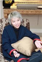 王菲和前夫竇唯所生的女兒竇靖童，今在台舉行首張英文創作專輯《Stone Cafe》記者會。（圖／攝影邱榮吉）