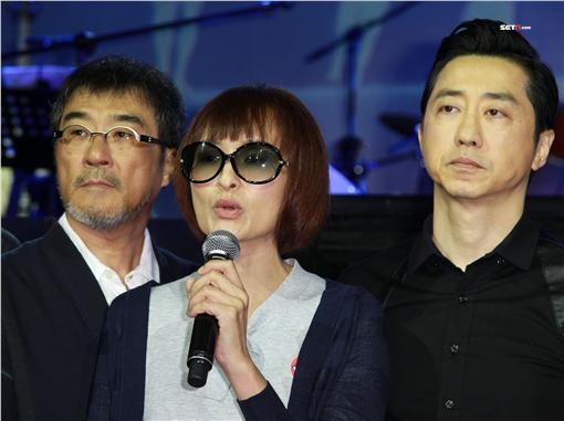 音樂人劉天健音樂追思會，劉天健老婆劉振華致詞感謝劉天健的好朋友參加追思會。（圖/攝影邱榮吉）