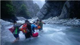 採藥,摔落,失足,祭祖,中橫 圖/中央社