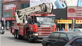 消防車https://www.flickr.com/photos/92585929@N06/23580648356/in/photolist-8LQerr-8LQe6B-8LQdPa-8LTgCY-8LTg2h-8LQehe-8LTgNG-axGNoV-axGNrg-2rR3bD-7345tf-9jeY4z-axGGrv-BNsbRJ-5mjmUu-bqj61f-rk6AKh-9jeXBg-4b6Ver-bDpNy4-axGwMa-eQPFQ-5YFzbQ-objfQQ-oQr11E-ee9Sh5-eHu2s9-ecAD1i-2rVpMN-2rVrkq-oQsQ5B-kg1Gry-bZx129-mmmmHh-oxYb1s-fkfz4v-B1CMCK-2rR5sg-BQLjZD-B1CM3B-BQLjMe-BVJZdG-mMcVLR-zmBLjj-oSjciq-ogKL2G-2NaEk3-zuvLKx-y5JXyz-onQJFB