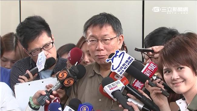 民調輸朱立倫　柯文哲自評4個字