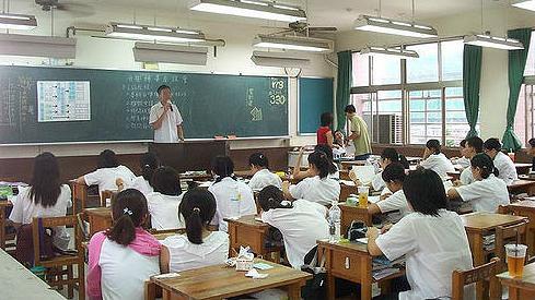 暑假不打折　高雄維持8月30日開學