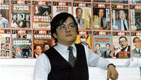 鄭南榕於辦公室
圖／翻攝自鄭南榕基金會http://www.nylon.org.tw/main/index.php?option=com_phocagallery&view=detail&catid=3&id=27:15&tmpl=component&Itemid=12