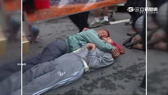 大甲媽神蹟！重症家屬鑽轎腳藏這原因