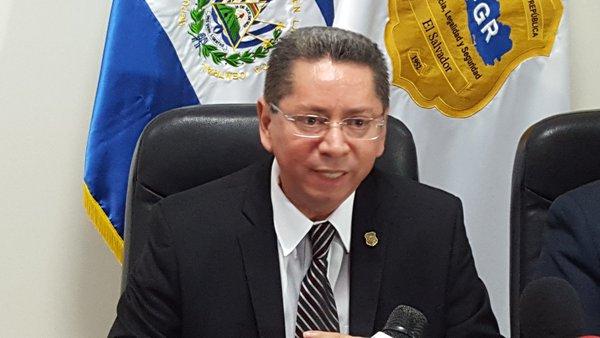 薩爾瓦多搜密件辦公室　扣押電腦文件