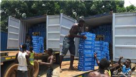 中藥,飲料,嶗山白花蛇草水,賴比瑞亞（圖／嶗山礦泉水官方微博）