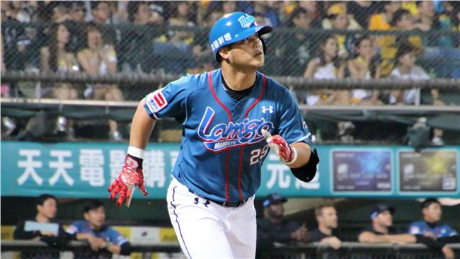 陳俊秀3分砲點燃氣勢　桃猿逆轉統一