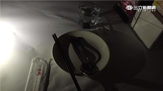 摸黑45分吃飯後　信義新光復電啦