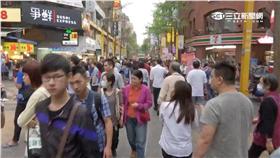 台北市西門町逛街人潮