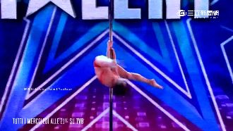 阿嬤跳鋼管舞　實力精湛連評審都傻眼