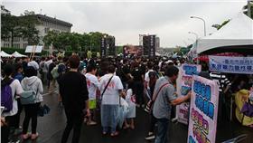 白玫瑰上凱道反廢死／臉書 
https://goo.gl/G2S3y8