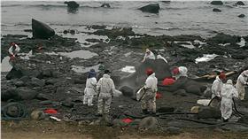 德翔台北、貨輪、擱淺、油汙、汙染、清潔（圖／環保署提供）