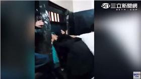 肯亞案、15人抵抗